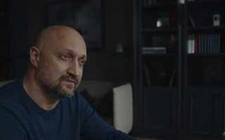 Гоша Куценко снял в клипе годовалую дочь и жену-модель