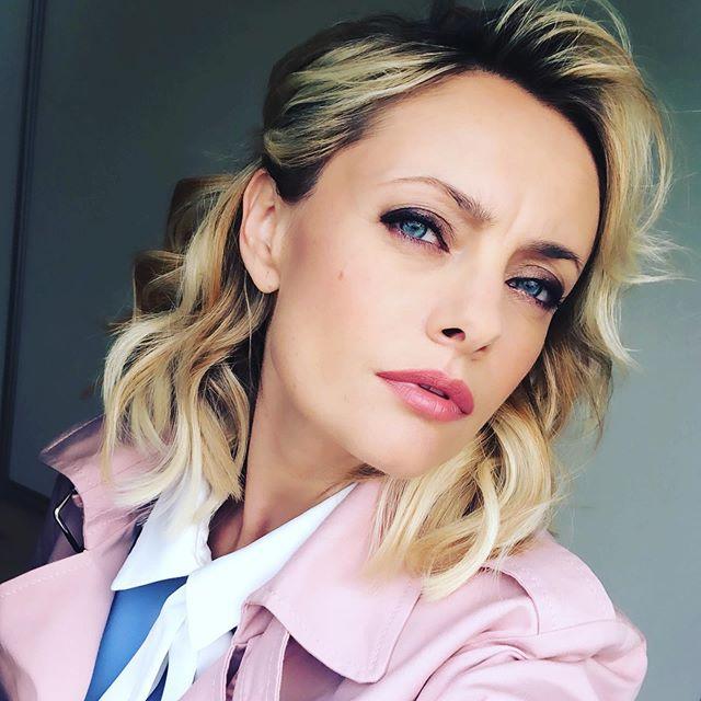 Елена Максимова