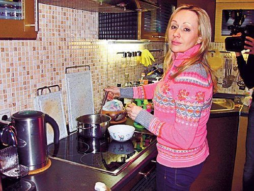 Маша знает, как накормить семью. Лучше всего ей удаются борщи