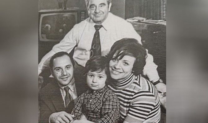 Родители Стаса Костюшкина, а также дедушка, герой войны
